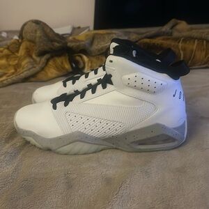 Men’s Jordan’s size 11